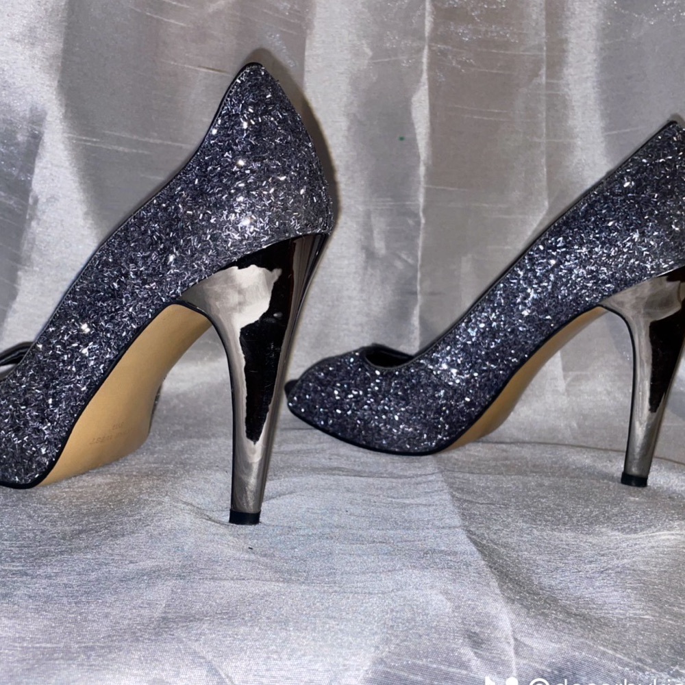 Silver Statement Heels! Classy Open Toed Metallic… - image 2